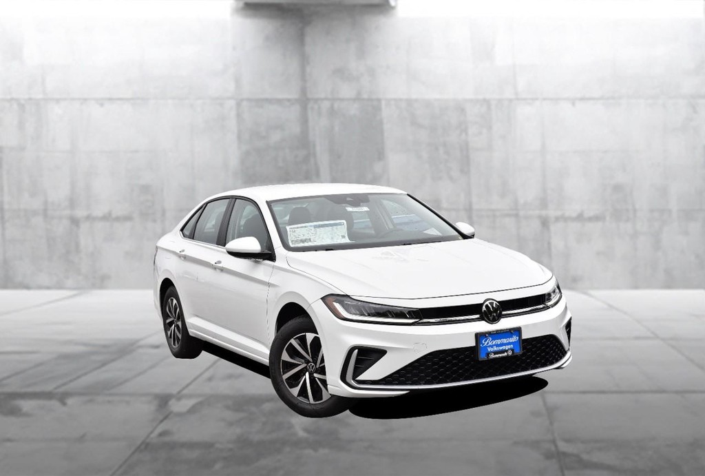 Volkswagen Jetta Vehicle Full-screen Gallery Image 2