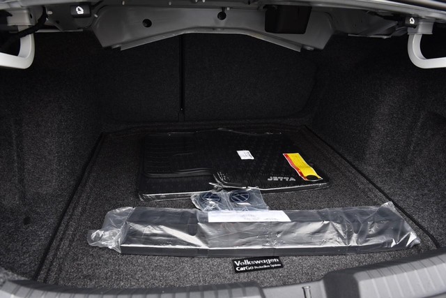 Volkswagen Jetta Vehicle Image 23