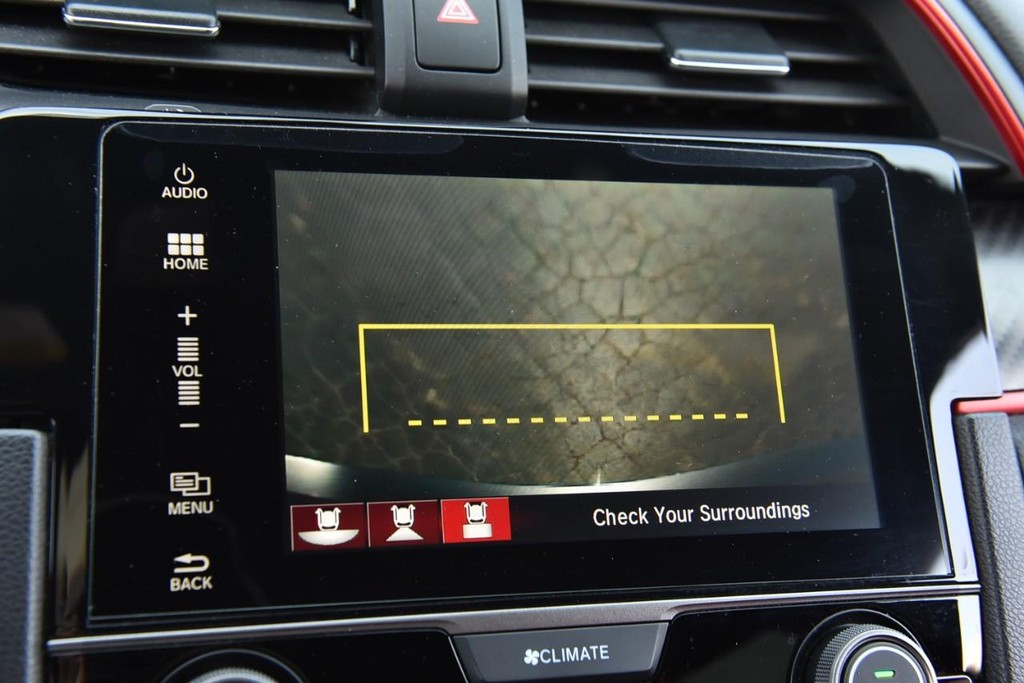 Honda Civic Type R Vehicle Full-screen Gallery Image 12