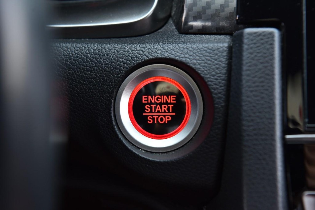 Honda Civic Type R Vehicle Full-screen Gallery Image 15