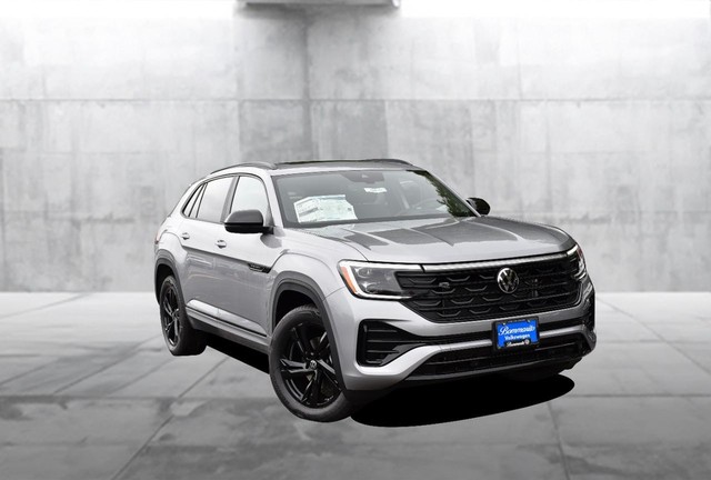 Volkswagen Atlas Cross Sport Vehicle Image 02