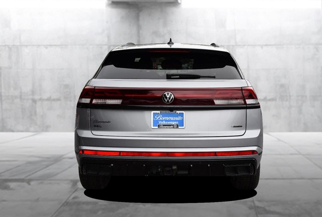 Volkswagen Atlas Cross Sport Vehicle Image 06
