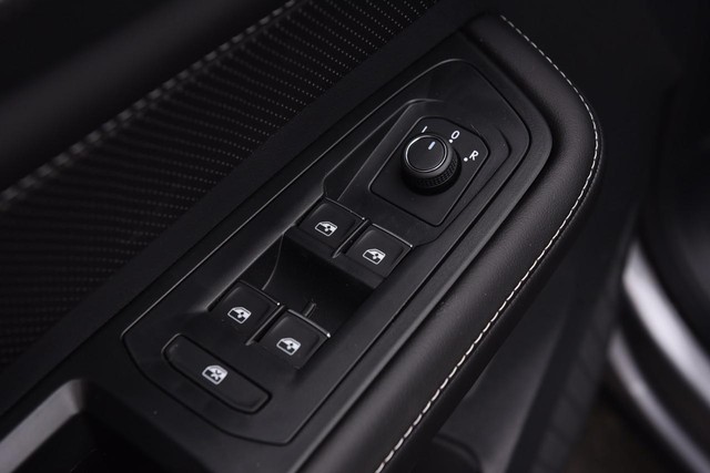 Volkswagen Atlas Cross Sport Vehicle Image 08