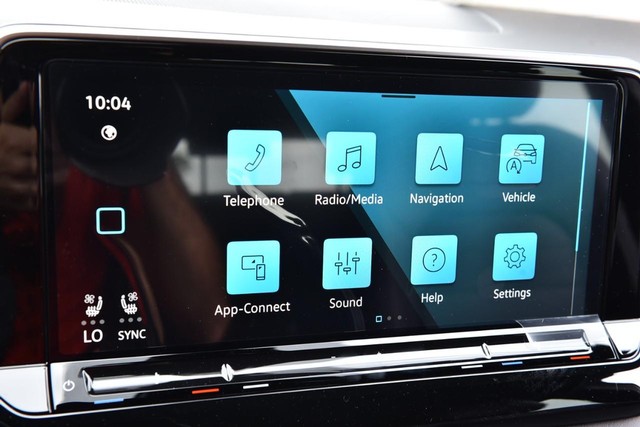 Volkswagen Atlas Cross Sport Vehicle Image 14