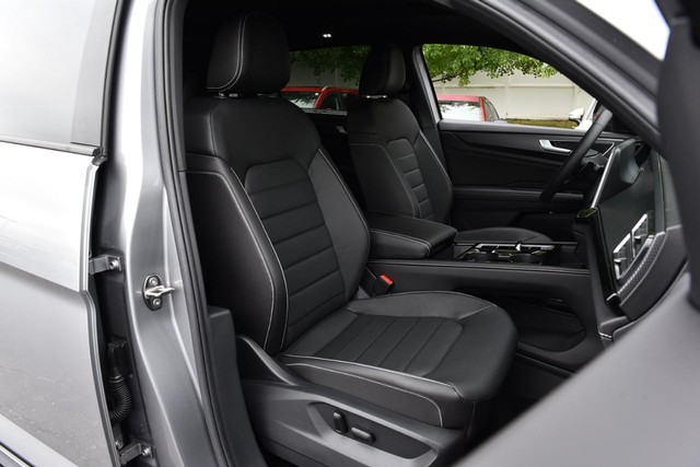 Volkswagen Atlas Cross Sport Vehicle Image 20