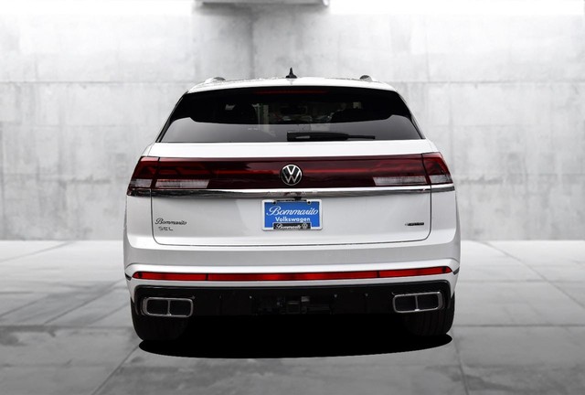 Volkswagen Atlas Cross Sport Vehicle Image 06