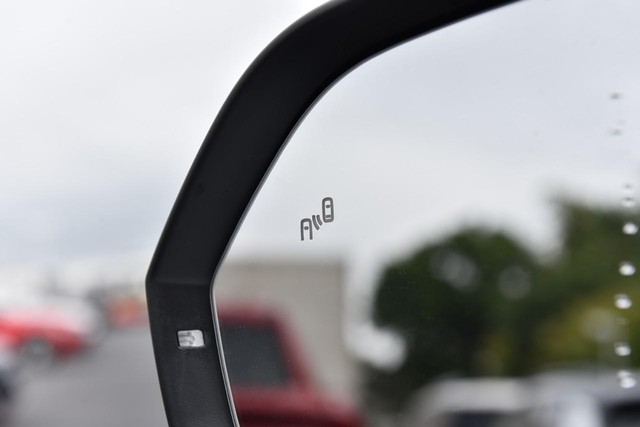 Volkswagen Atlas Cross Sport Vehicle Image 10
