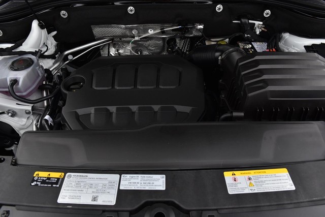 Volkswagen Atlas Cross Sport Vehicle Image 27