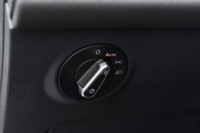 Volkswagen Taos Vehicle Image 10