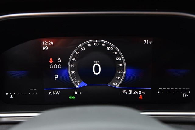 Volkswagen Taos Vehicle Image 11