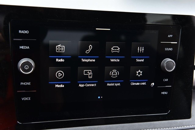 Volkswagen Taos Vehicle Image 13