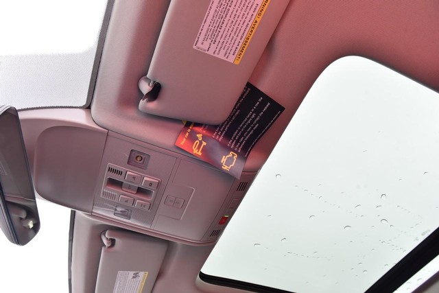 Volkswagen Taos Vehicle Image 20