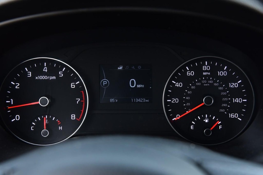 Kia Sportage Vehicle Full-screen Gallery Image 11