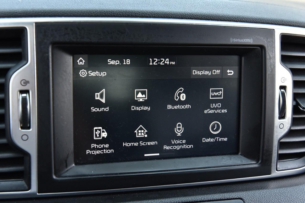 Kia Sportage Vehicle Full-screen Gallery Image 13