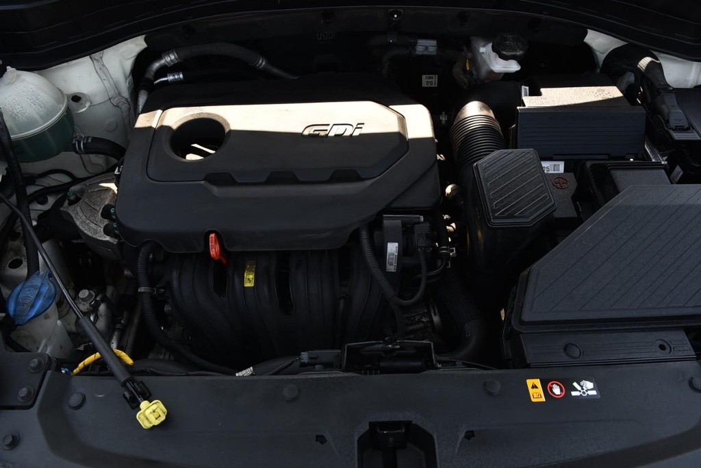 Kia Sportage Vehicle Full-screen Gallery Image 25