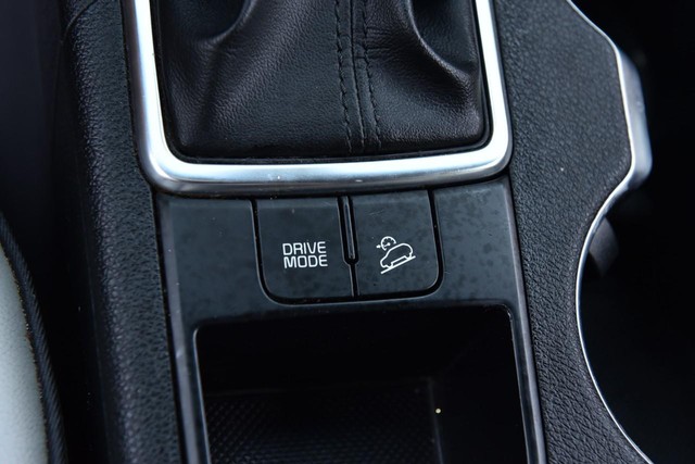 Kia Sportage Vehicle Image 17