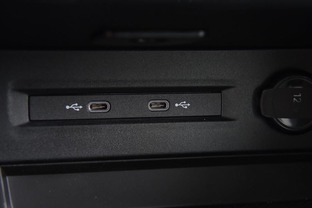 Volkswagen Taos Vehicle Full-screen Gallery Image 15