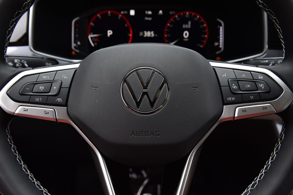 Volkswagen Taos Vehicle Full-screen Gallery Image 18