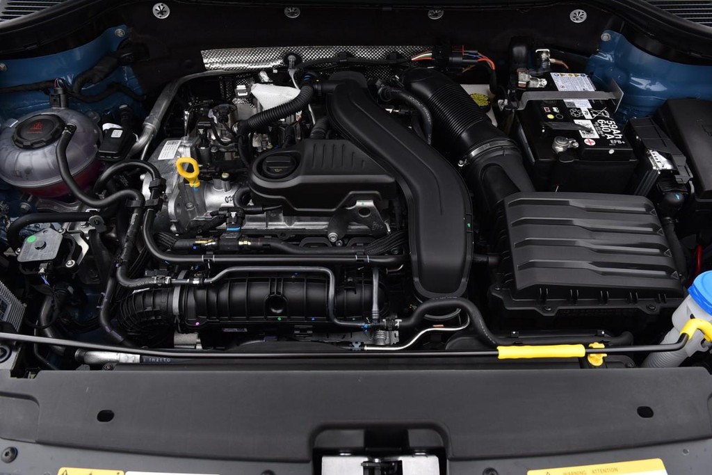 Volkswagen Taos Vehicle Full-screen Gallery Image 26