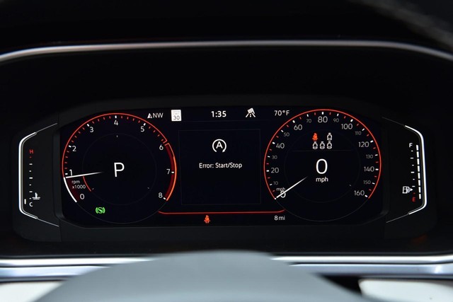 Volkswagen Taos Vehicle Image 11