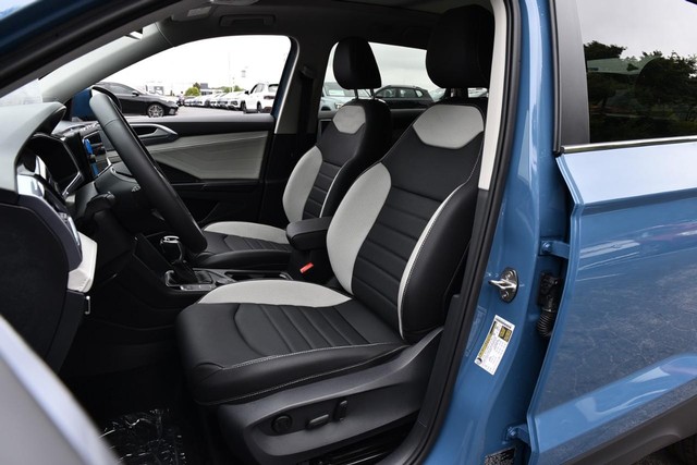 Volkswagen Taos Vehicle Image 19