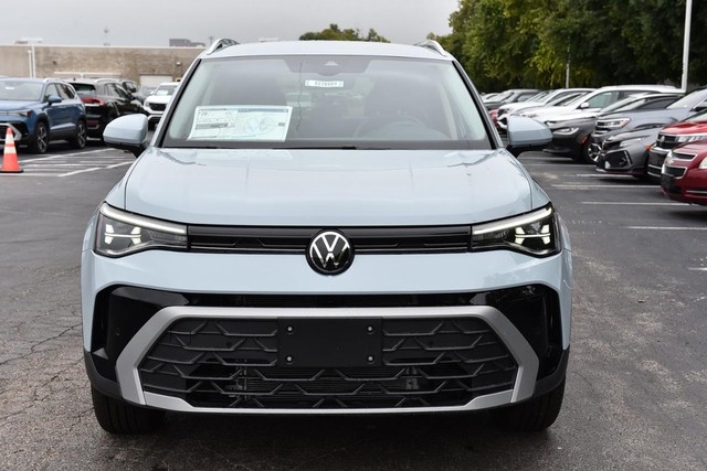 Volkswagen Taos Vehicle Image 04