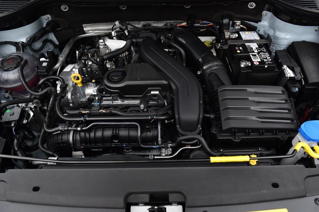 Volkswagen Taos Vehicle Image 25