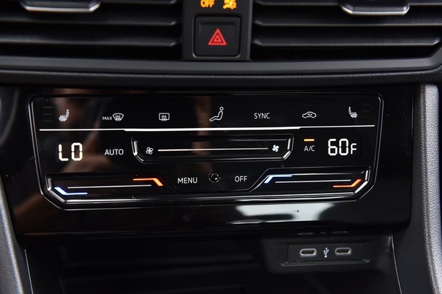Volkswagen Jetta Vehicle Image 15