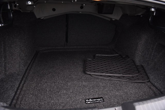 Volkswagen Jetta Vehicle Image 24