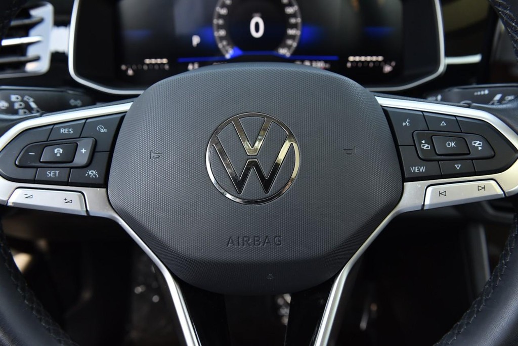 Volkswagen Jetta Vehicle Full-screen Gallery Image 19