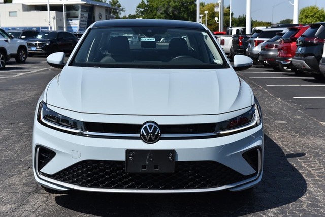 Volkswagen Jetta Vehicle Image 04