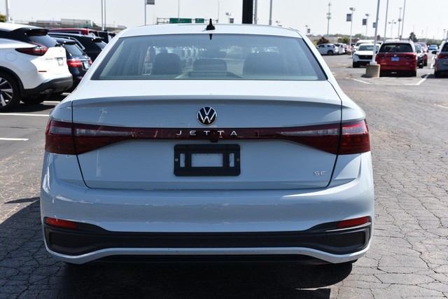 Volkswagen Jetta Vehicle Image 06
