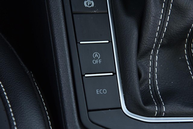 Volkswagen Jetta Vehicle Image 18