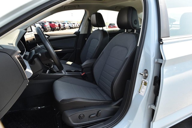 Volkswagen Jetta Vehicle Image 20