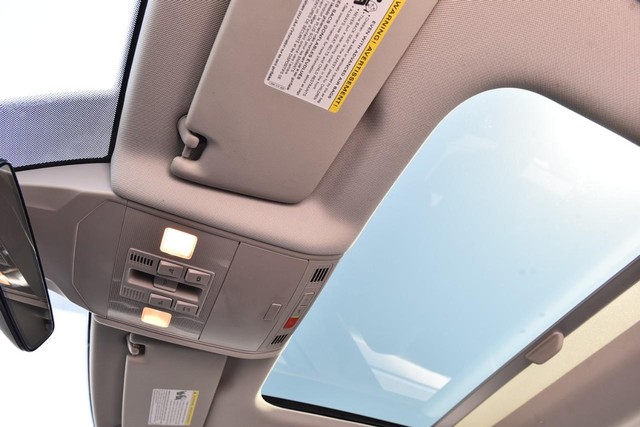 Volkswagen Jetta Vehicle Image 22