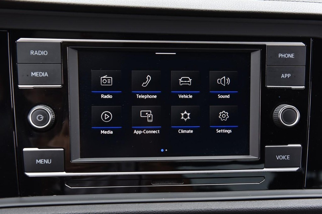 Volkswagen Jetta Vehicle Full-screen Gallery Image 14