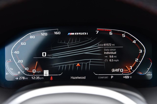BMW 8 Series Vehicle Image 13