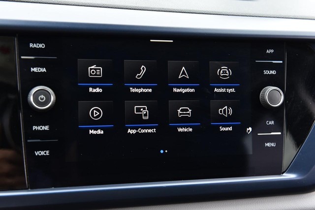 Volkswagen Taos Vehicle Image 13