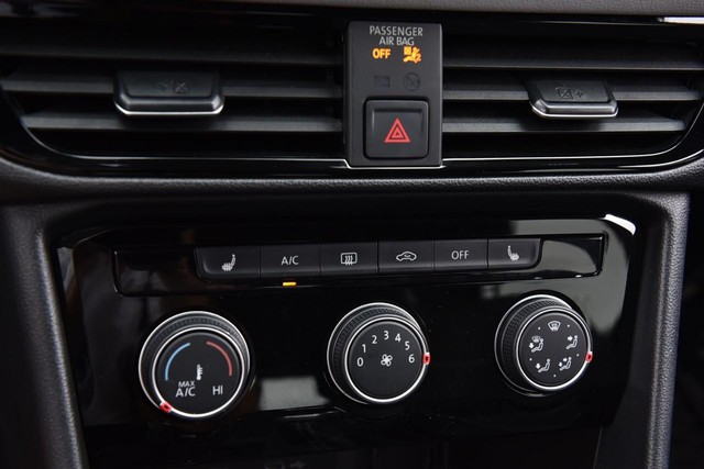 Volkswagen Taos Vehicle Image 14
