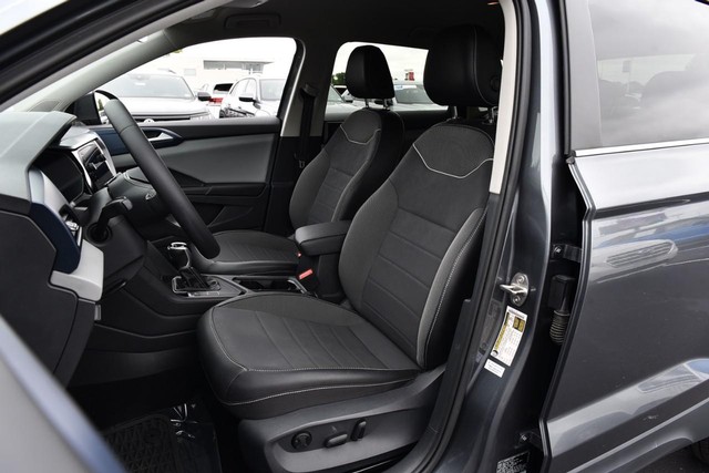 Volkswagen Taos Vehicle Image 18