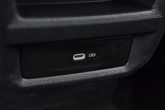 Volkswagen Taos Vehicle Image 22