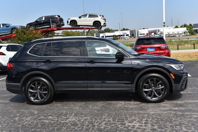 Volkswagen Tiguan Vehicle Image 05