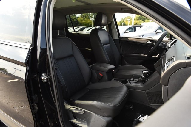 Volkswagen Tiguan Vehicle Image 21