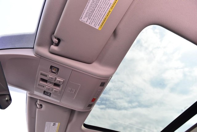 Volkswagen Tiguan Vehicle Image 22