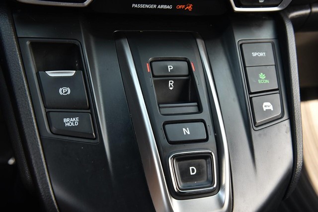 Honda CR-V Hybrid Vehicle Image 17
