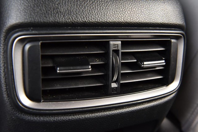 Honda CR-V Hybrid Vehicle Image 25