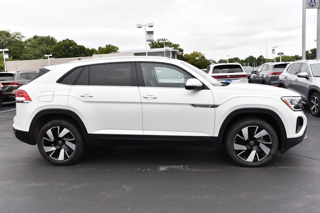 Volkswagen Atlas Cross Sport Vehicle Image 05