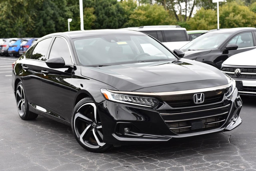 Honda Accord Sedan Vehicle Full-screen Gallery Image 02