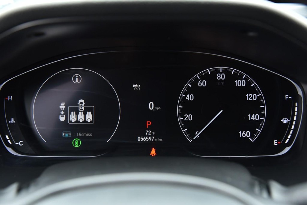 Honda Accord Sedan Vehicle Full-screen Gallery Image 11