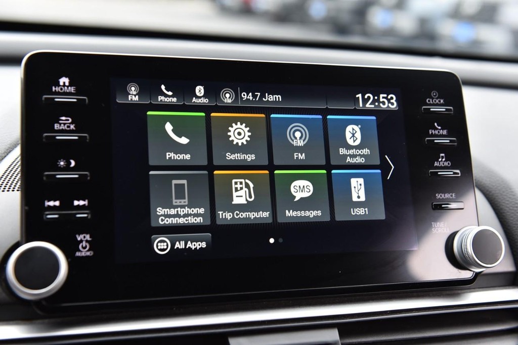 Honda Accord Sedan Vehicle Full-screen Gallery Image 14